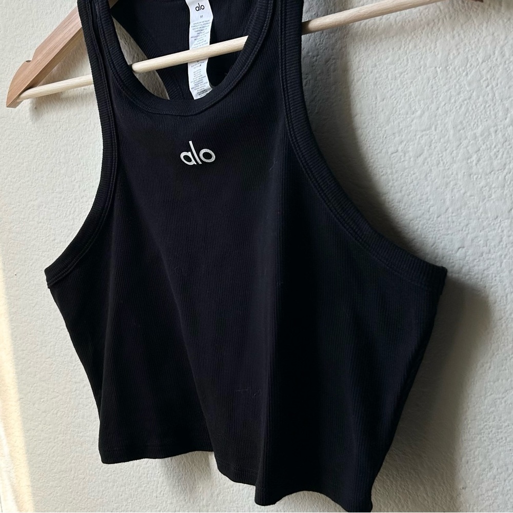 ALO Yoga Black White Aspire Cropped Tank Top Sz M - Picture 7 of 12